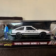 Metals Die Cast Toyota Trueno AE86 & Takumi Figure