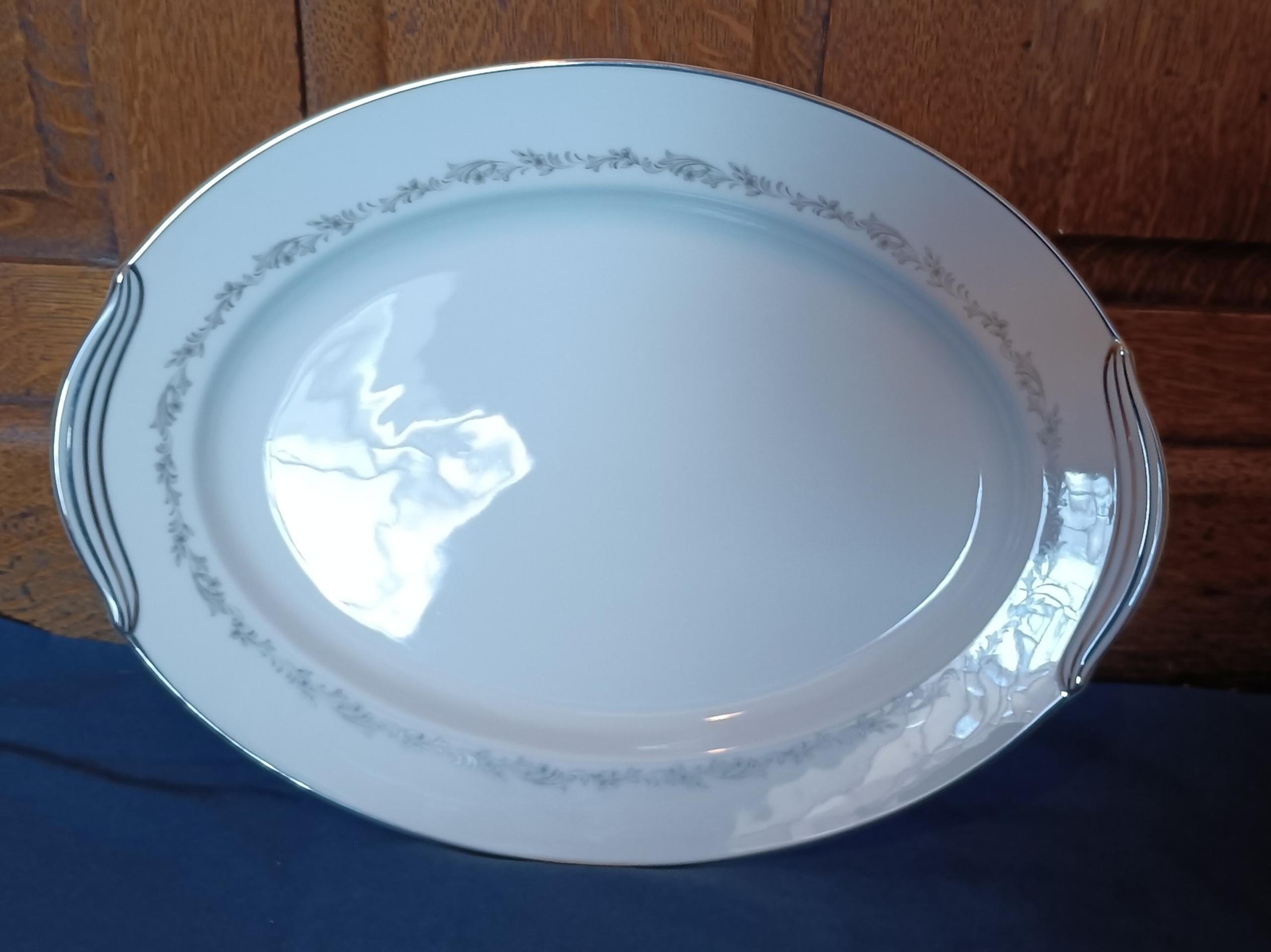 Noritake, Crestmont, 13" Oval Serving Platter w/Handles