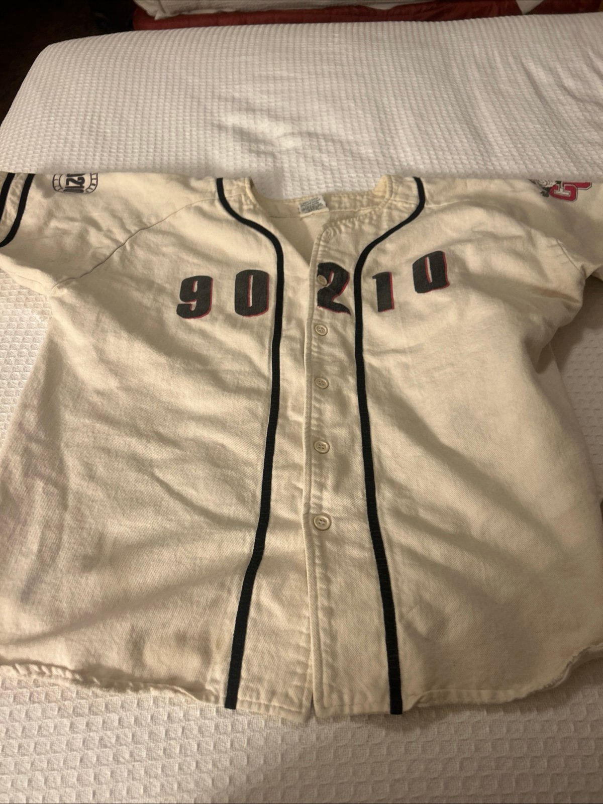 Rare vintage Beverly Hills 92120 cast and crew shirt size large