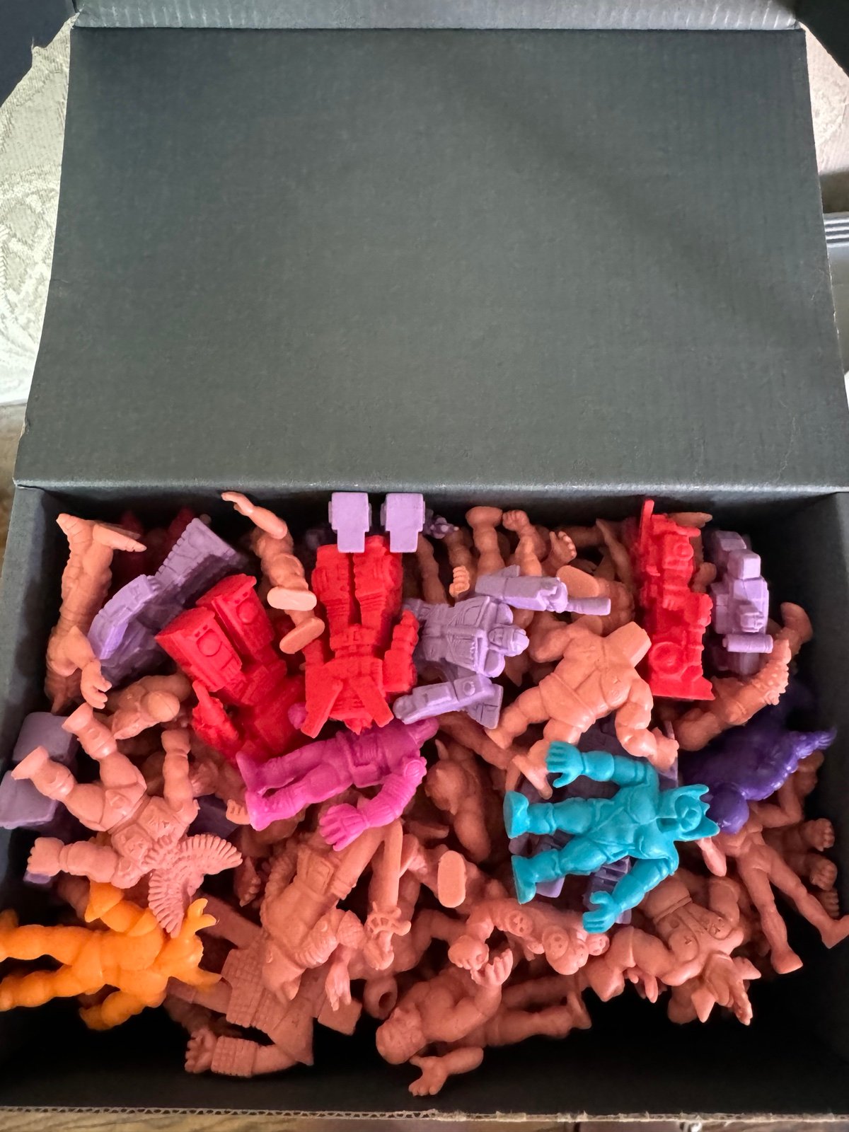 172 muscle men figures