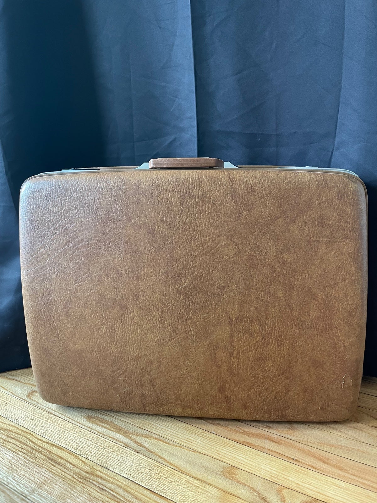 Vintage Suitcase Brown