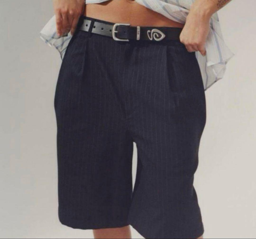 Stripe Volume Pleated Trouser
