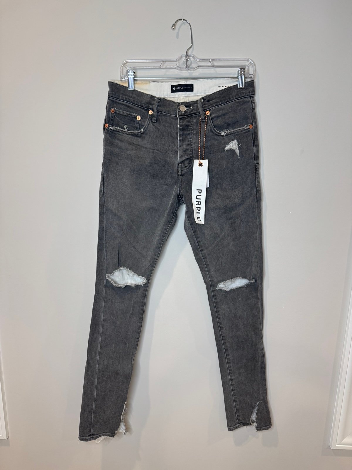 NWT Men’s Purple Jeans Style P001 Skinny Grey Wash Size 30