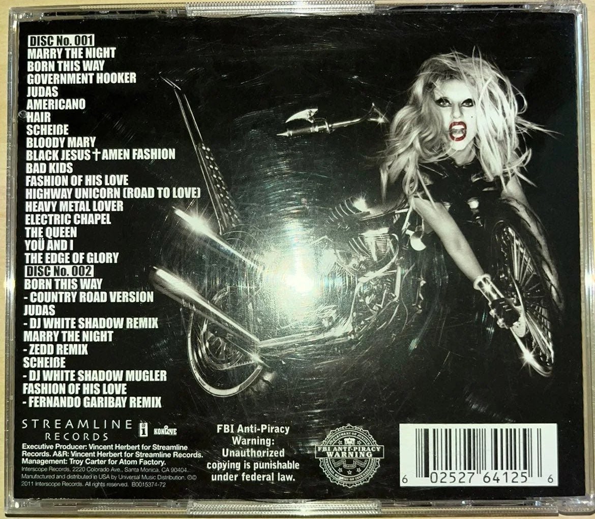 Lady Gaga Born This Way Deluxe Edition CD - detail