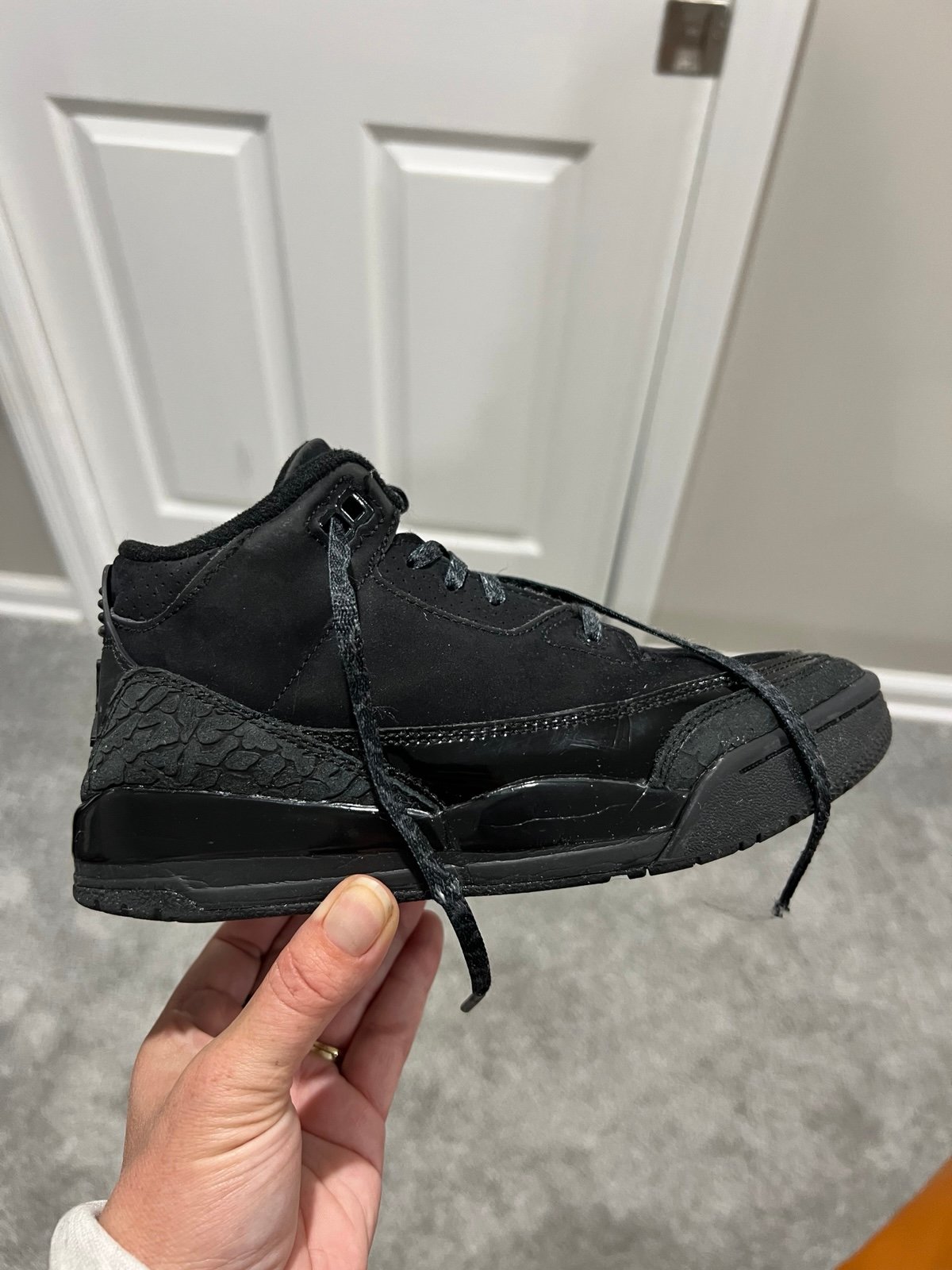 Jordan 3 Retro Black Cats Boys Size 2.5Y With Original Boc