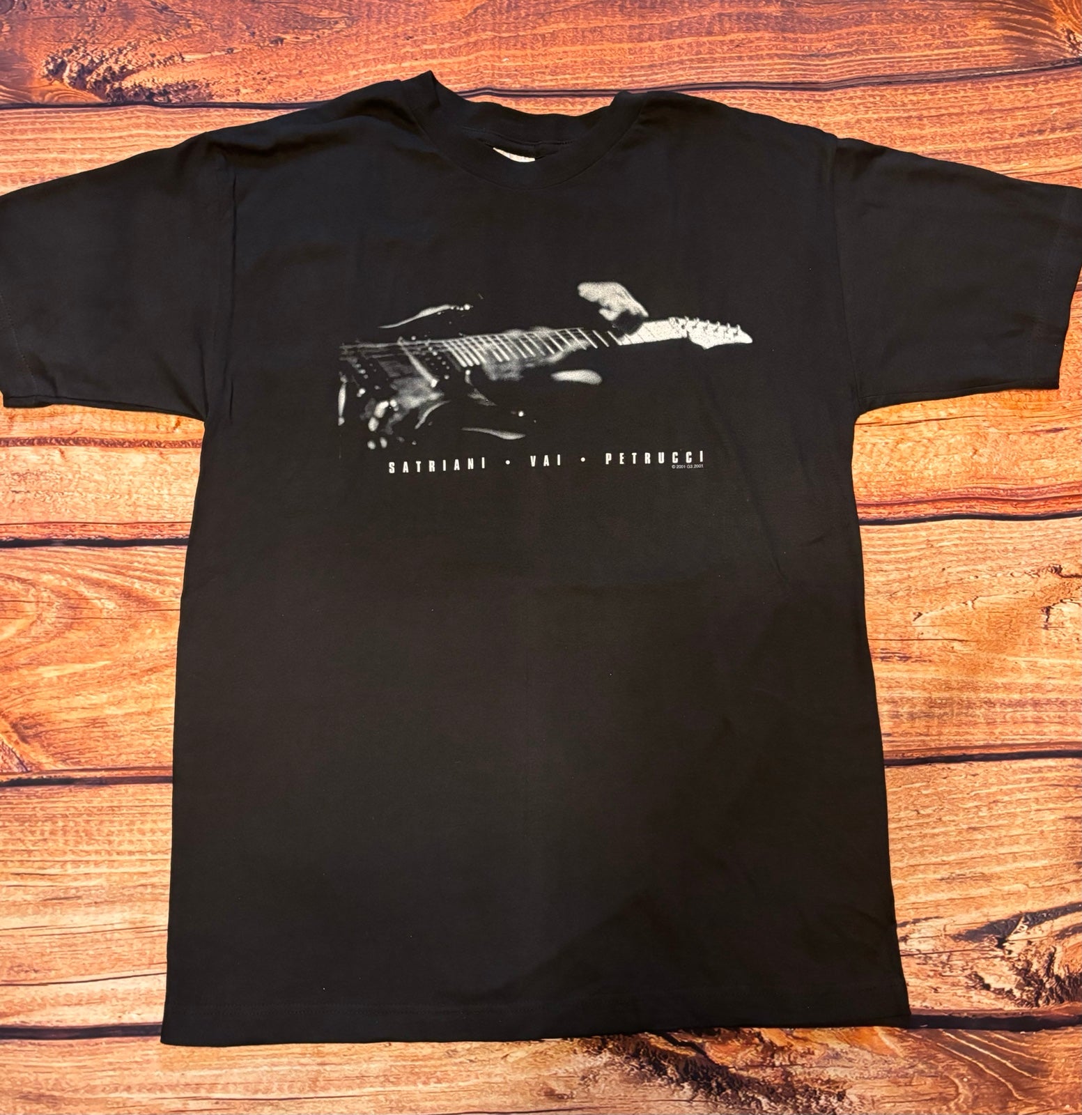 Vintage G3 2001 Tour Shirt Joe Satriani Steve Vai & John Petrucci Guitar