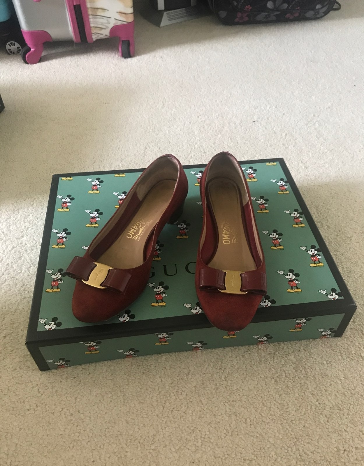 salvatore ferragamo vara heels