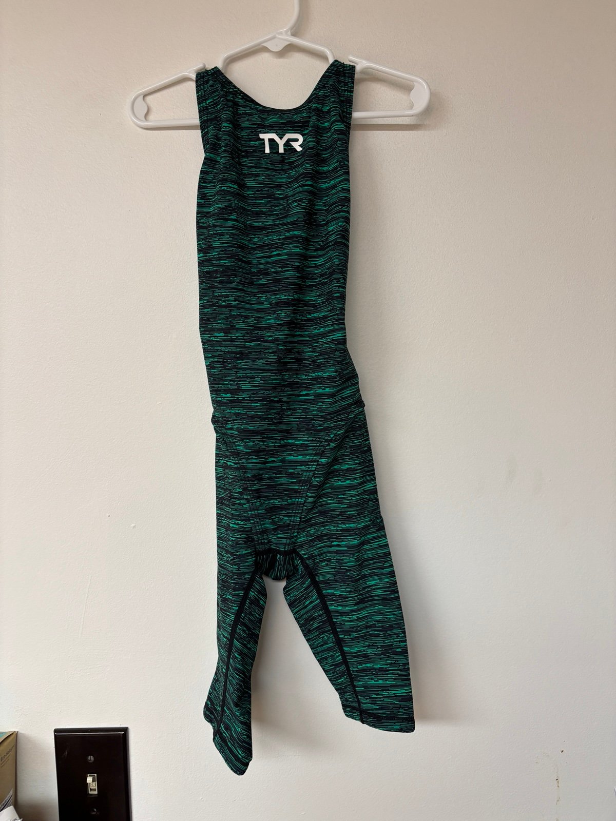 TYR Tech Suit THRESHER BAJA Green Womens Small Size 20