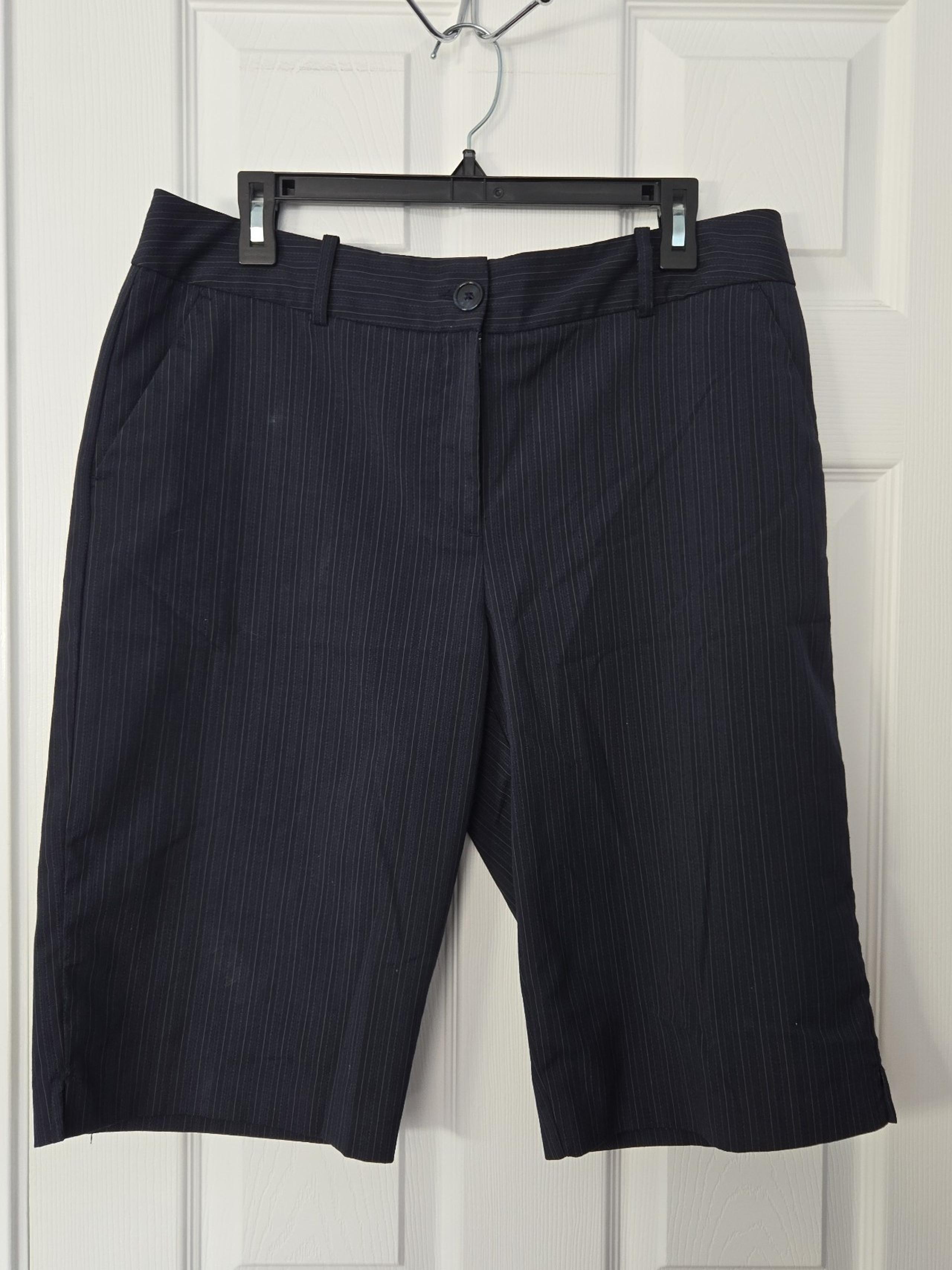 Worthington Womans Stretch Shorts Size 12 black with grey pinstripes