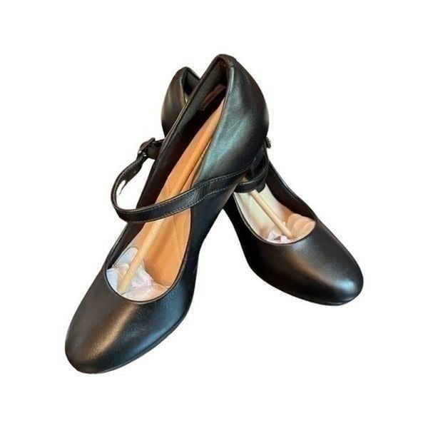 Clarks Ambyr Shine Dress Shoes- Black- Size 10- NIB