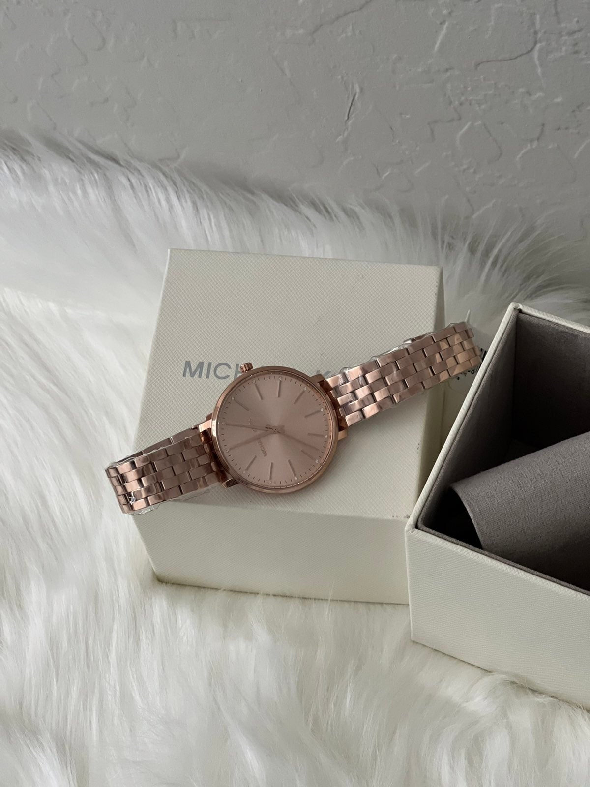 mk3897 watch