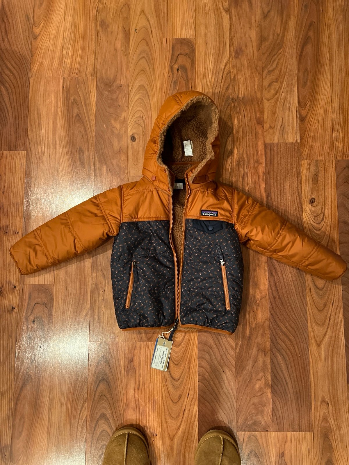 Patagonia baby reversible tribbles hoody