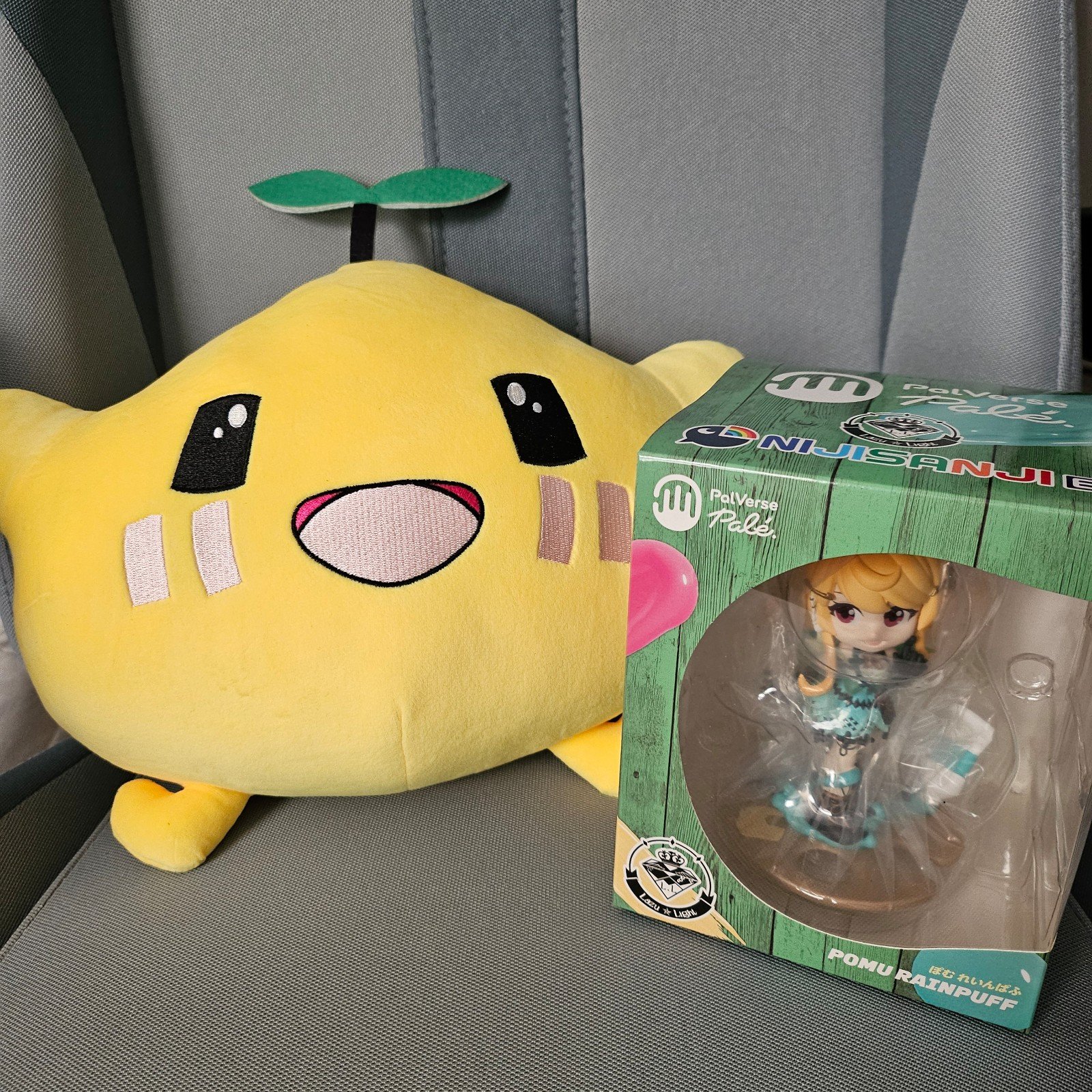 NIJISANJI English Pomu Rainpuff PalVerse Figure Pomudachi Plushie