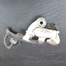 Shimano Deore XT 9 speed rear derailleur long cage RD M751