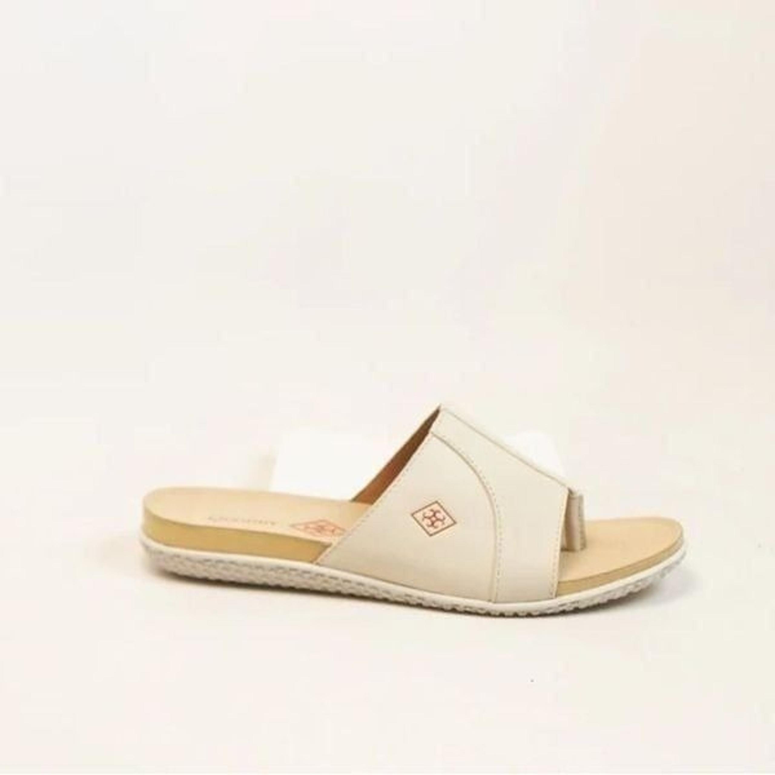 Quoddy Nina Leather Slide Sandals 10 NWOT Bone