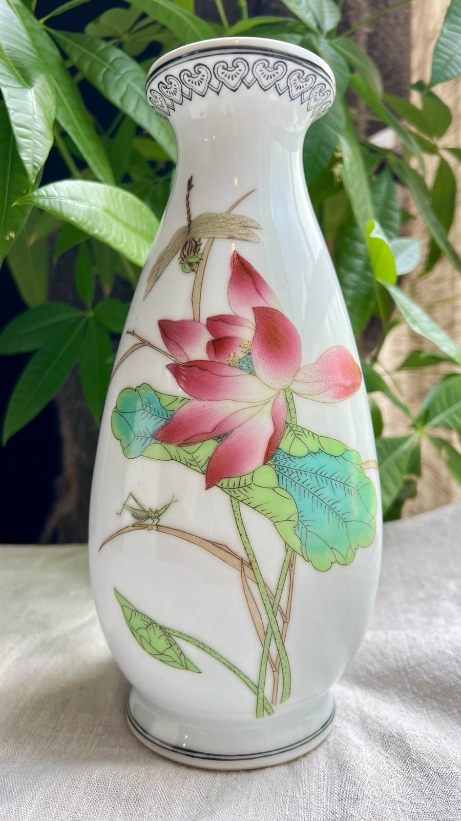 Vinatge Chinese Jingdezhen Vase Lotus Dragonfly Cricket About 10’’