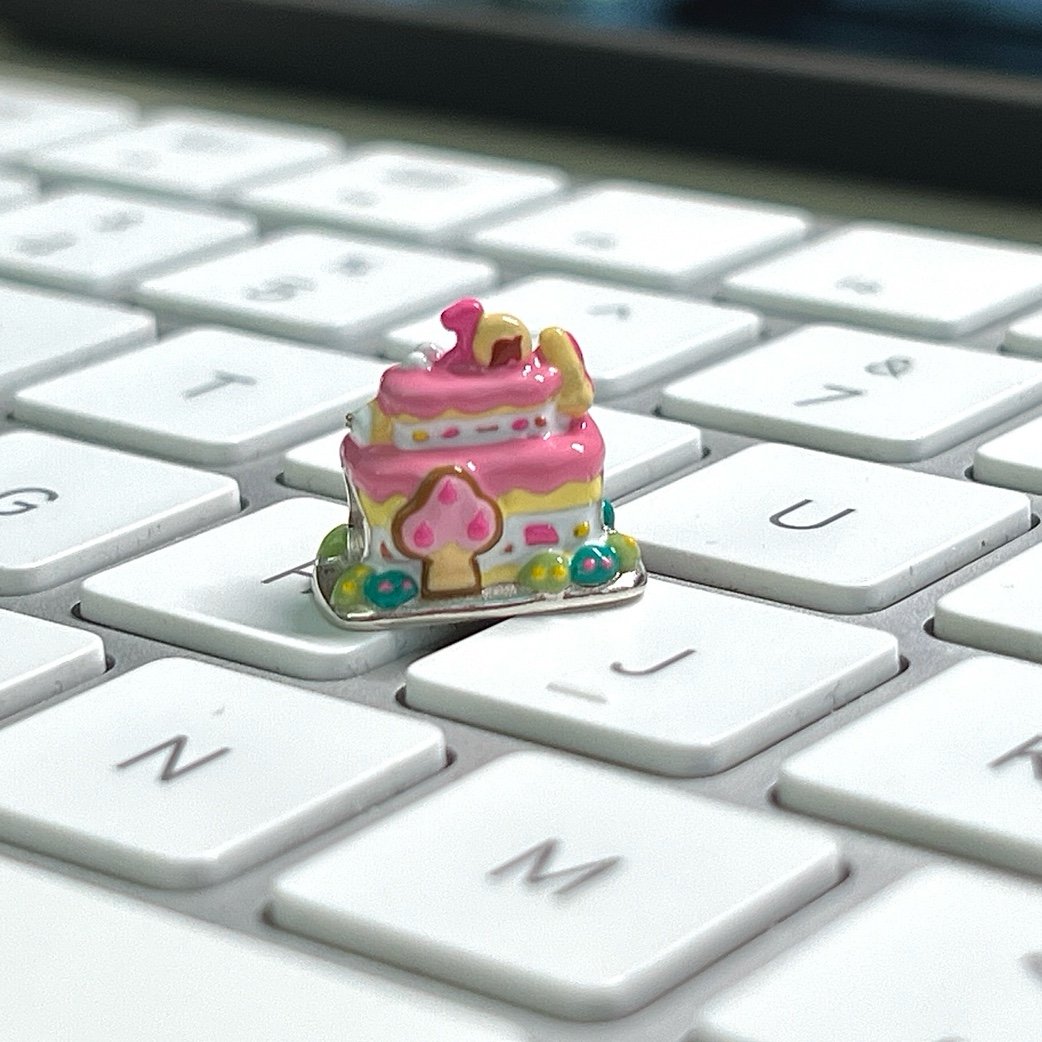 Animal Crossing First-Anniversary Cake 925 Sterling Silver Charm(Fit Pandora