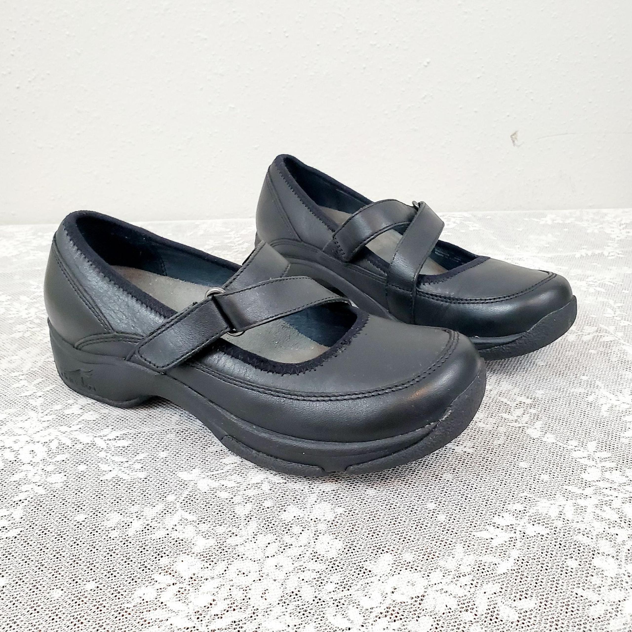  - Dansko