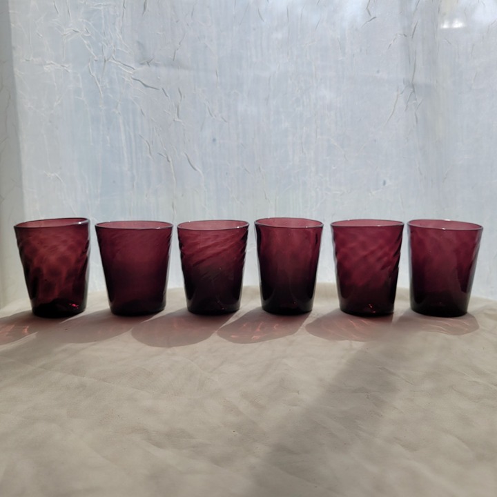 Set Of 6 Vintage Amethyst Swirl Patterned Hand Blown Glasses