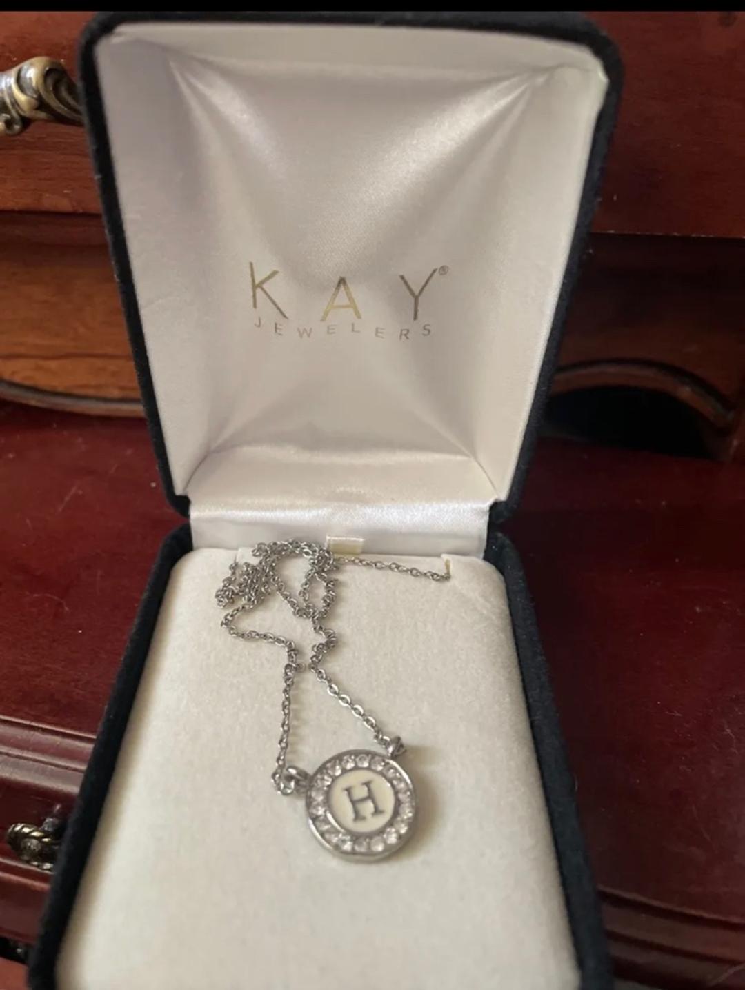 Kay jewelers locket Clearance
