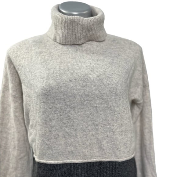 Knyt and Lynk boxy cropped cashmere sweater