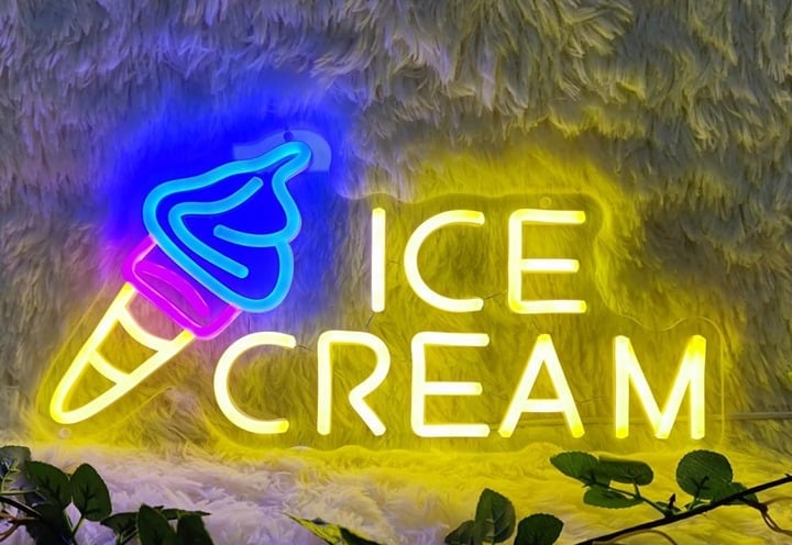 Cute Bright Pink / Blue Ice Cream LED Night Light Room Wall Decor
