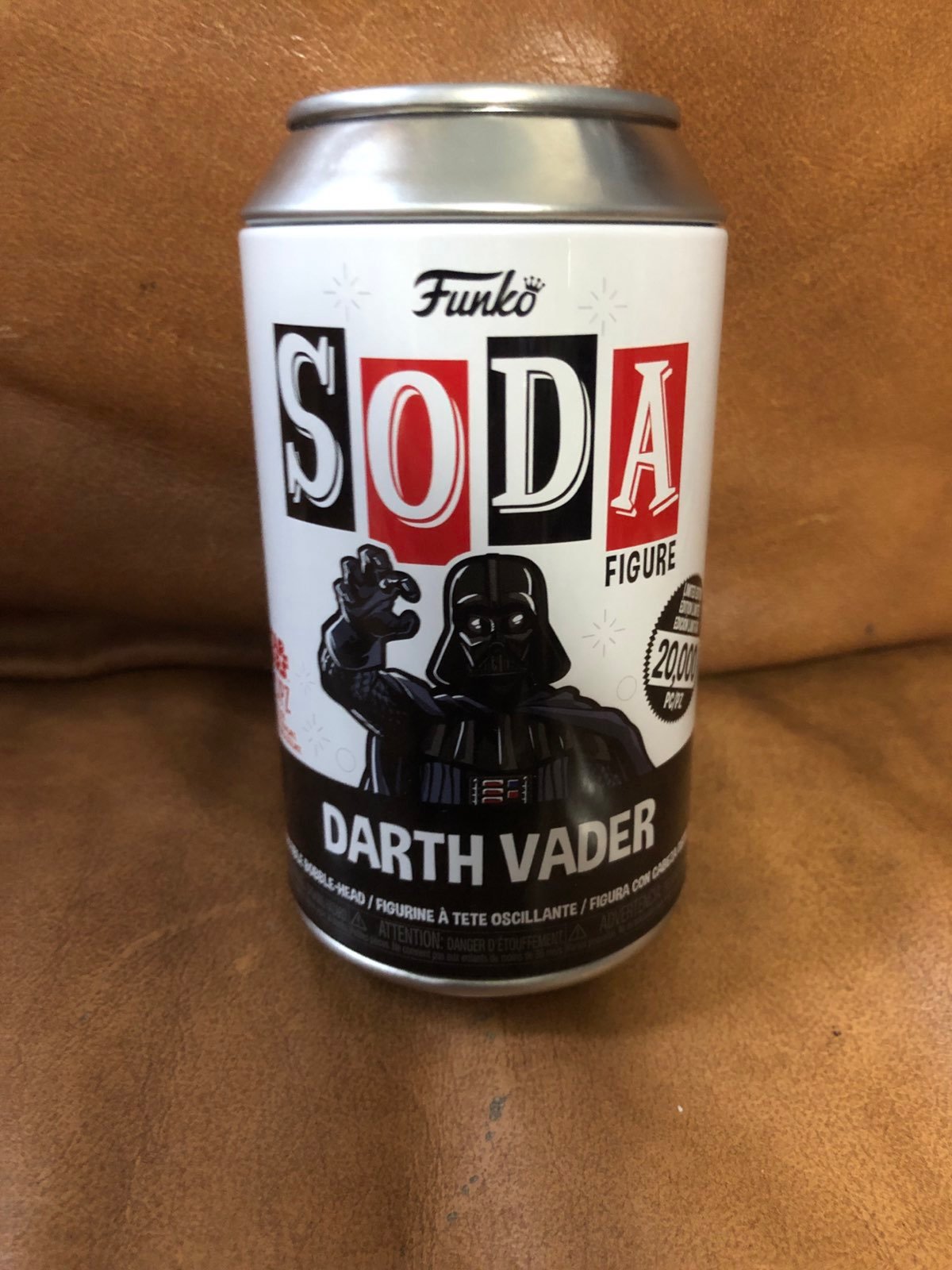 Funko darth vader soda chase glow in the dark
