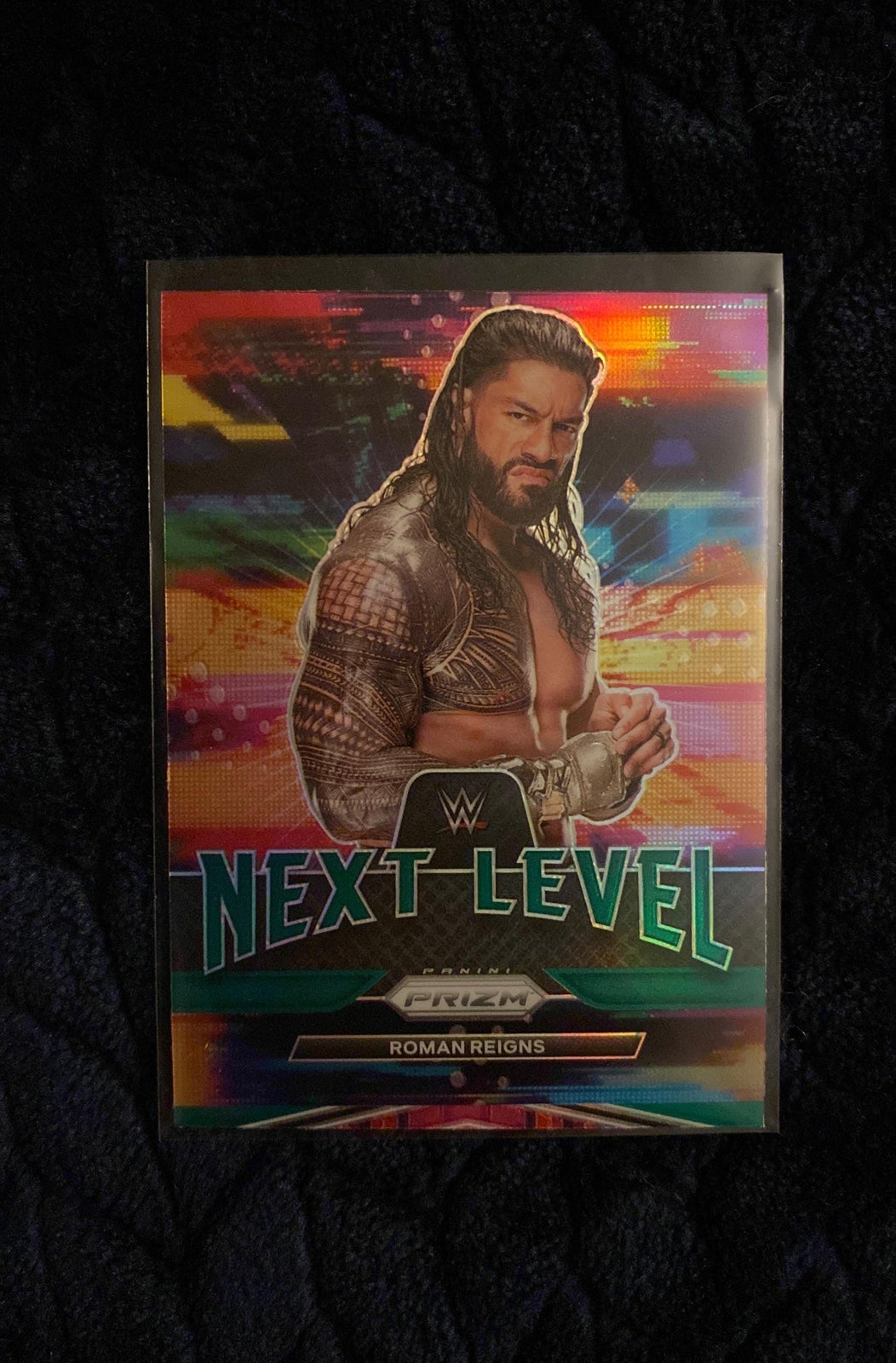 ROMAN REIGNS 2022 Panini Prizm WWE NEXT LEVEL GREEN PRIZM #10 Smack Down