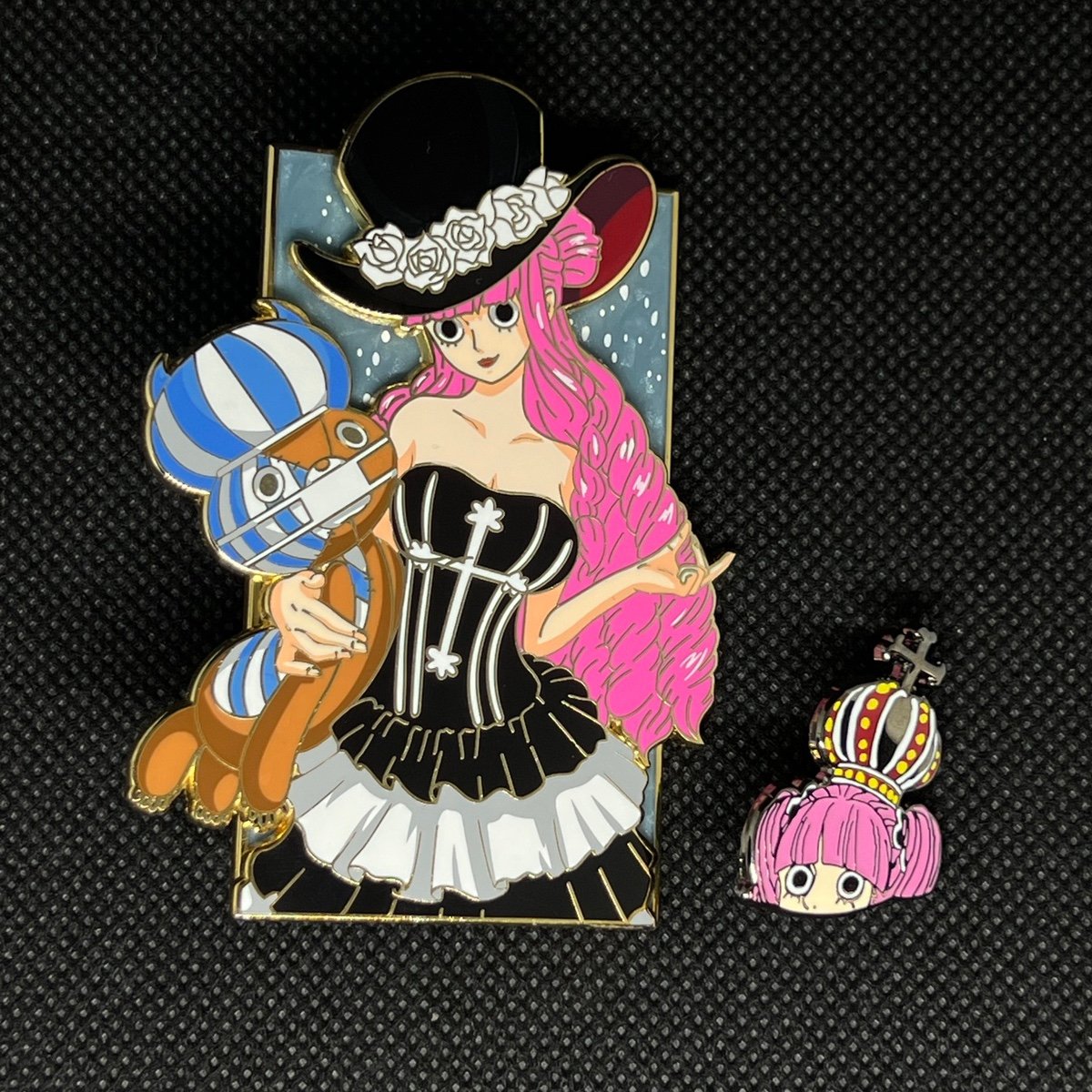 MOTM Pin4holics Perona One Piece Pin