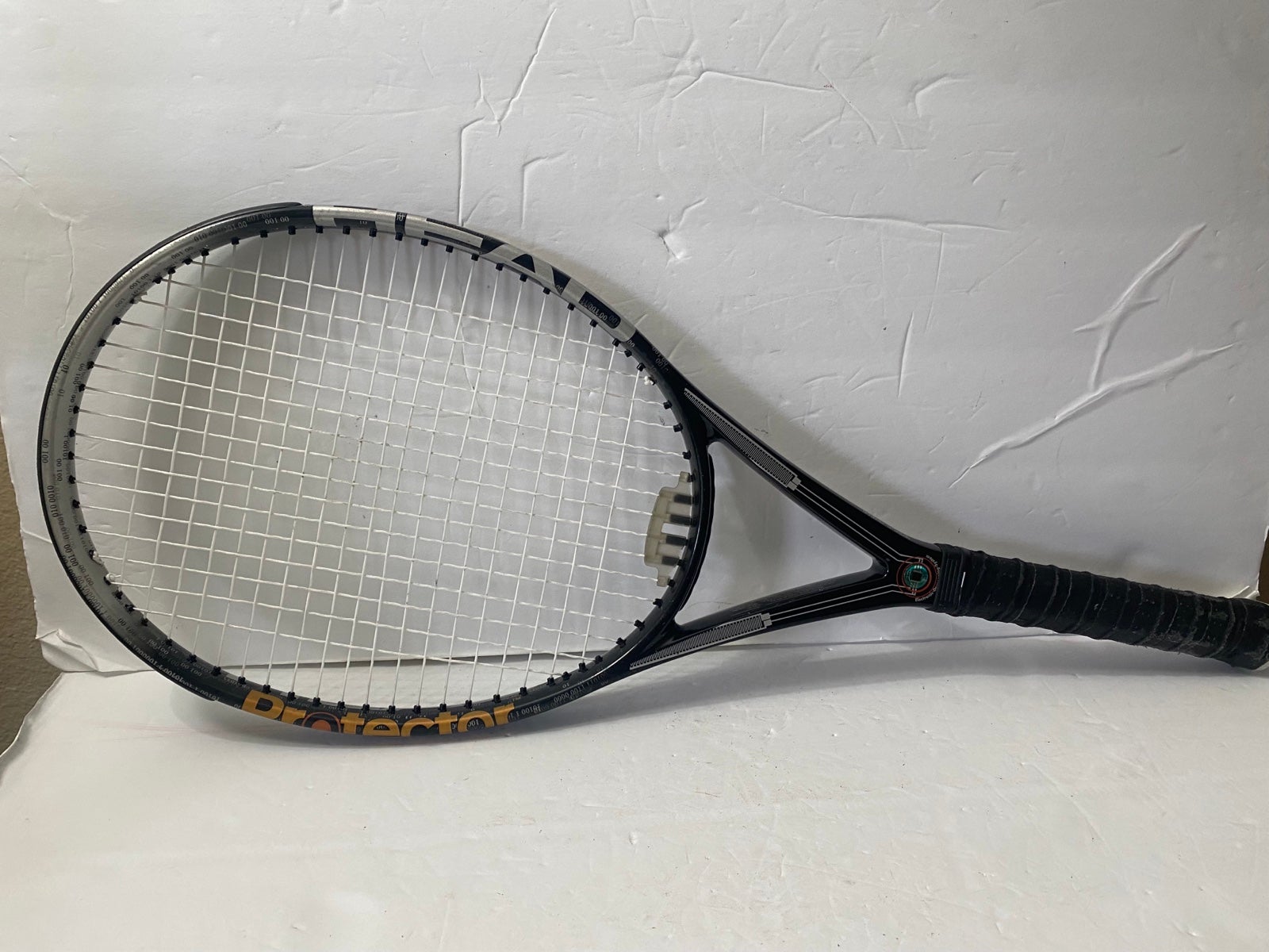 Head Intelligence Protector Mid Plus Electronic Chip Tennis Racquet