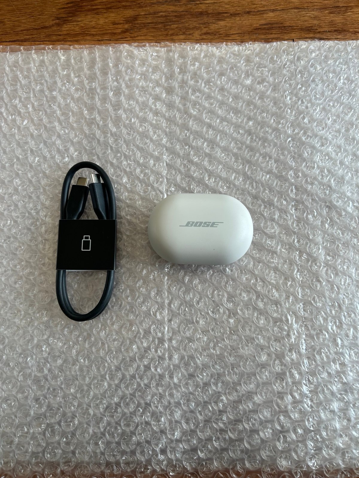 Bose QuietComfort Noise Cancelling Wireless Earbuds - White smoke