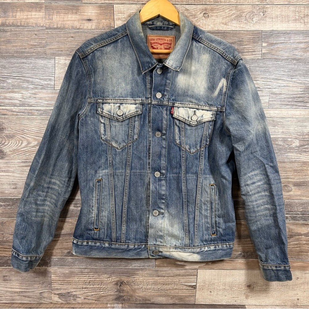 VTG 90’s Levis Acid Wash Denim Trucker Jean Jacket Red Tab Size Large