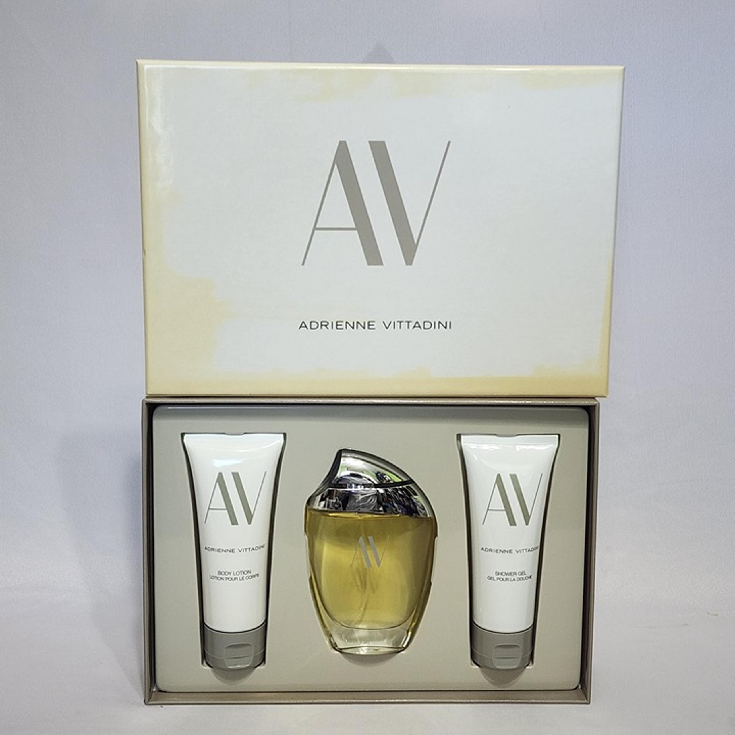 AV Adrienne Vittadini Women 3 Pcs Set
