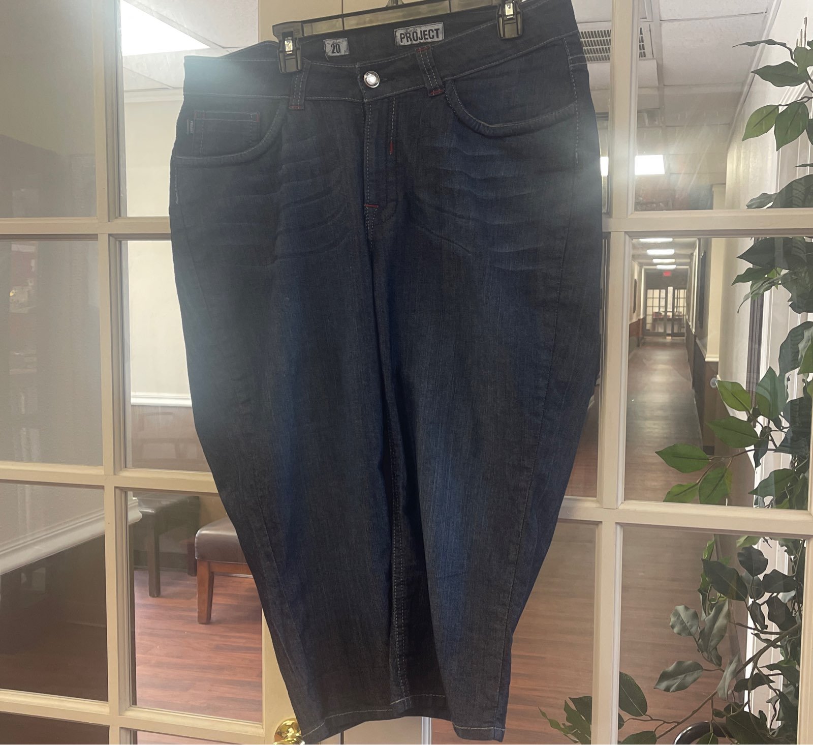 Female 3quarter Project Jean