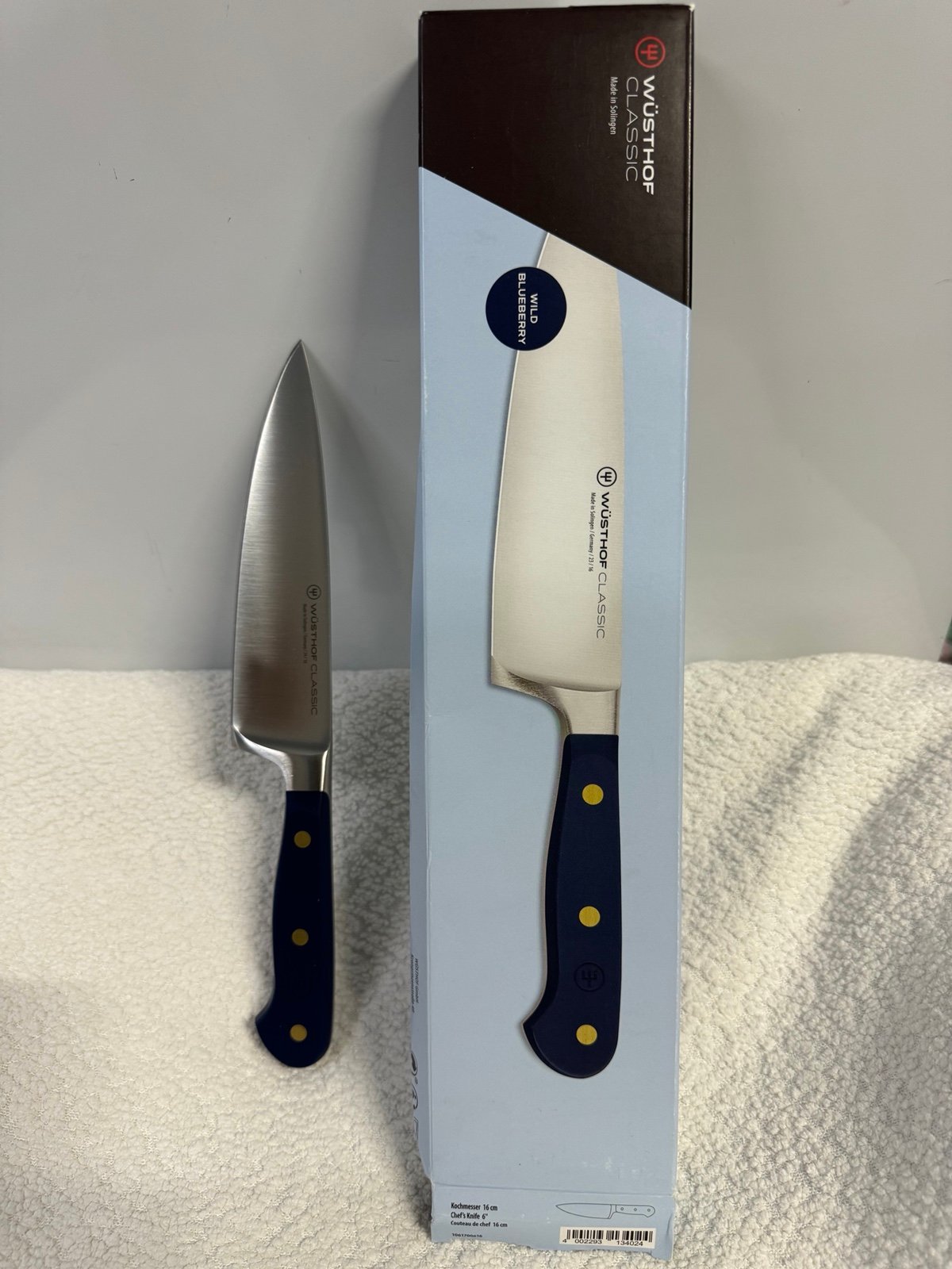 Wüsthof Classic 6” Chef's Knife- Wild Blueberry