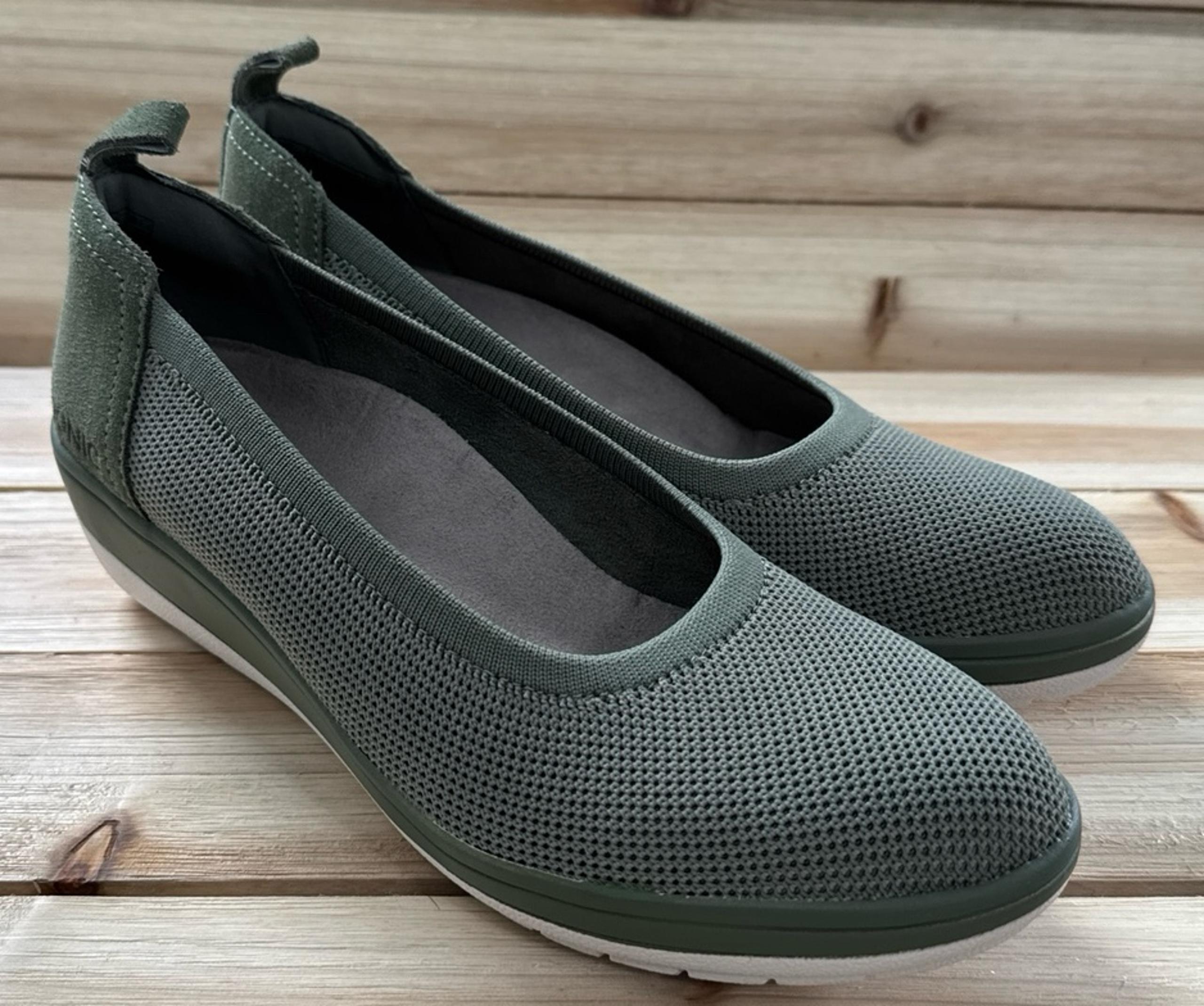 Vionic Jacey knit wedge green women’s slip on shoes size 6.5
