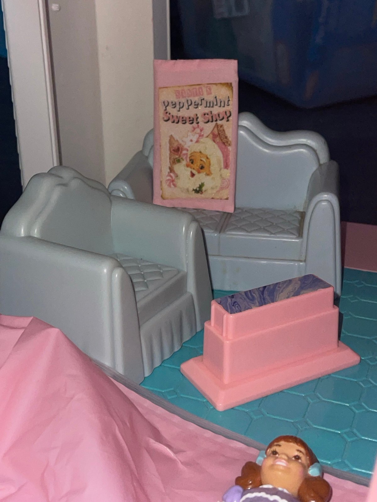 Dollhouse playskool couch chair table & dining table w chair set miniatures