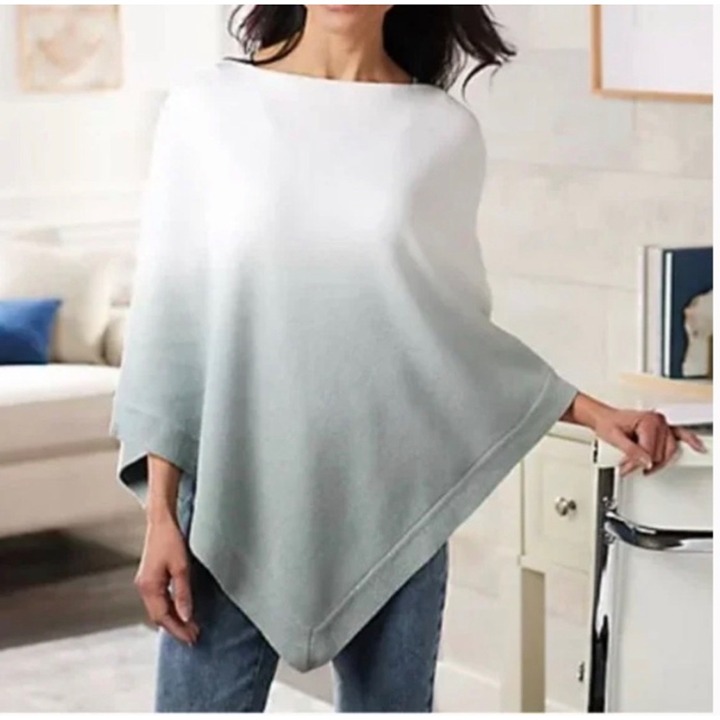 NWOT Barefoot Dreams CozyChic Ultra Lite Ocean Breeze Poncho, Ombre Waterfall