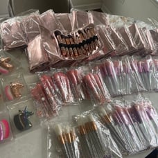 Makeup brushes