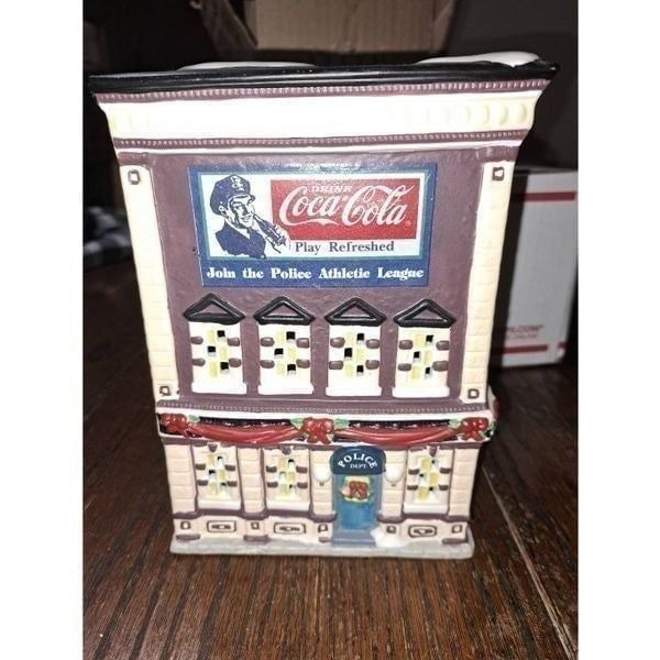 Vintage 1993 Coca Cola Town Square Police Dept City Hall Christmas Building
