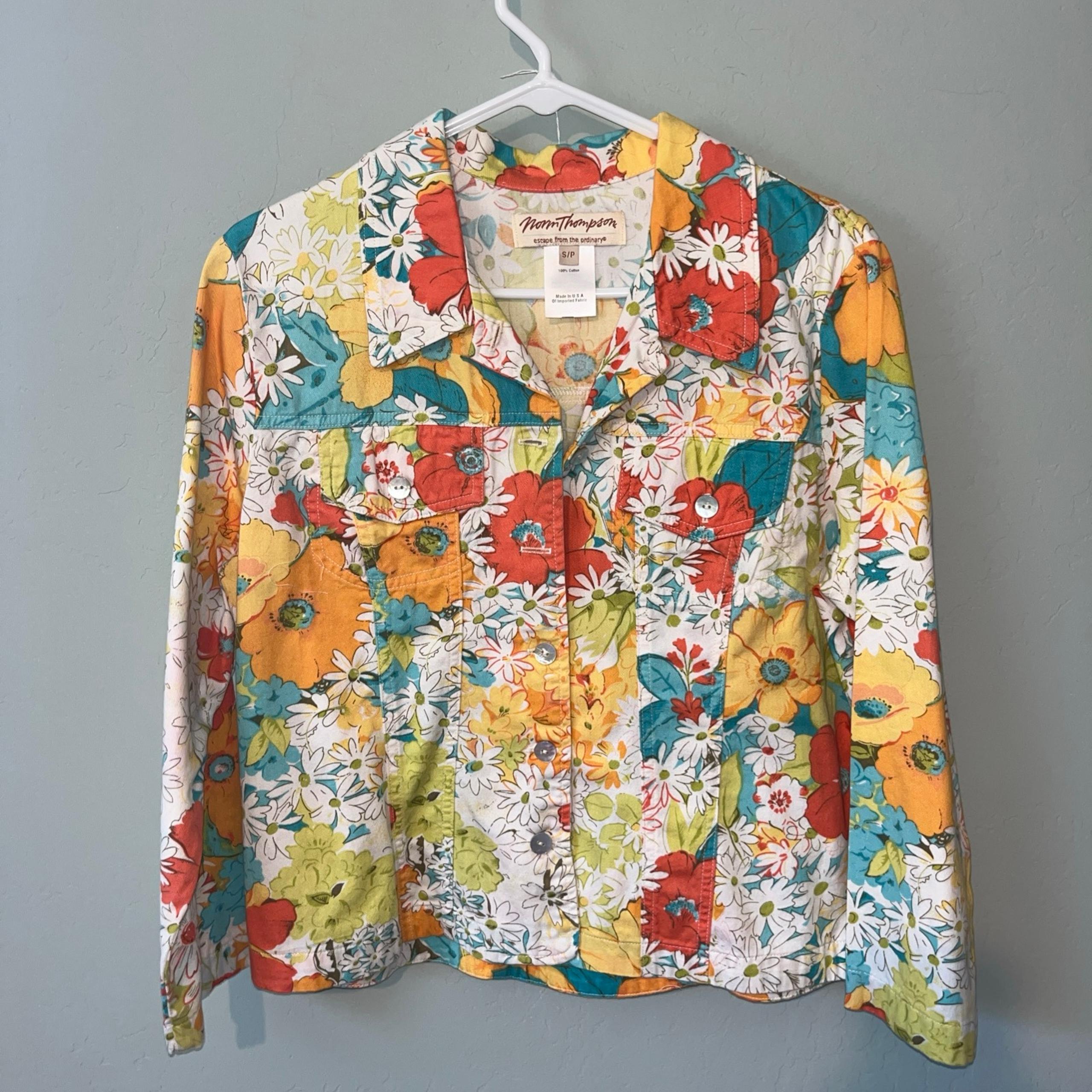 Norm Thompson Colorful Floral Jacket or Shirt Light Denim Womens Size s/p