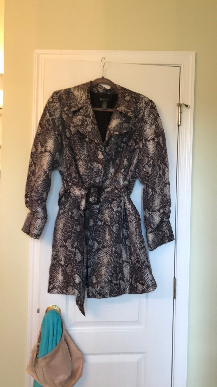 Rain coat