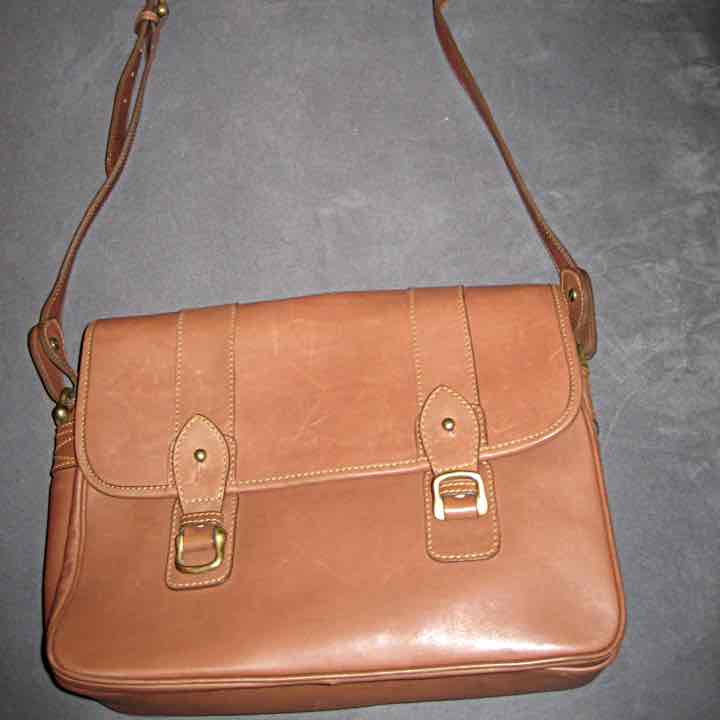 Polo leather messenger bag