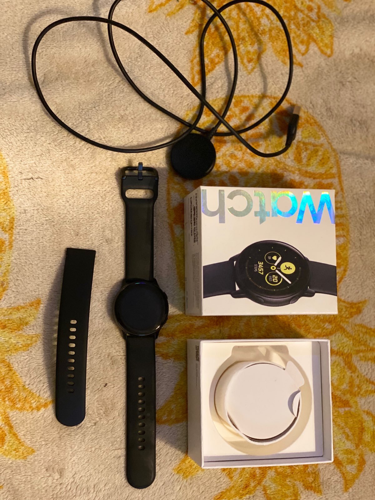 Galaxy Watch Active w/ charger and strap