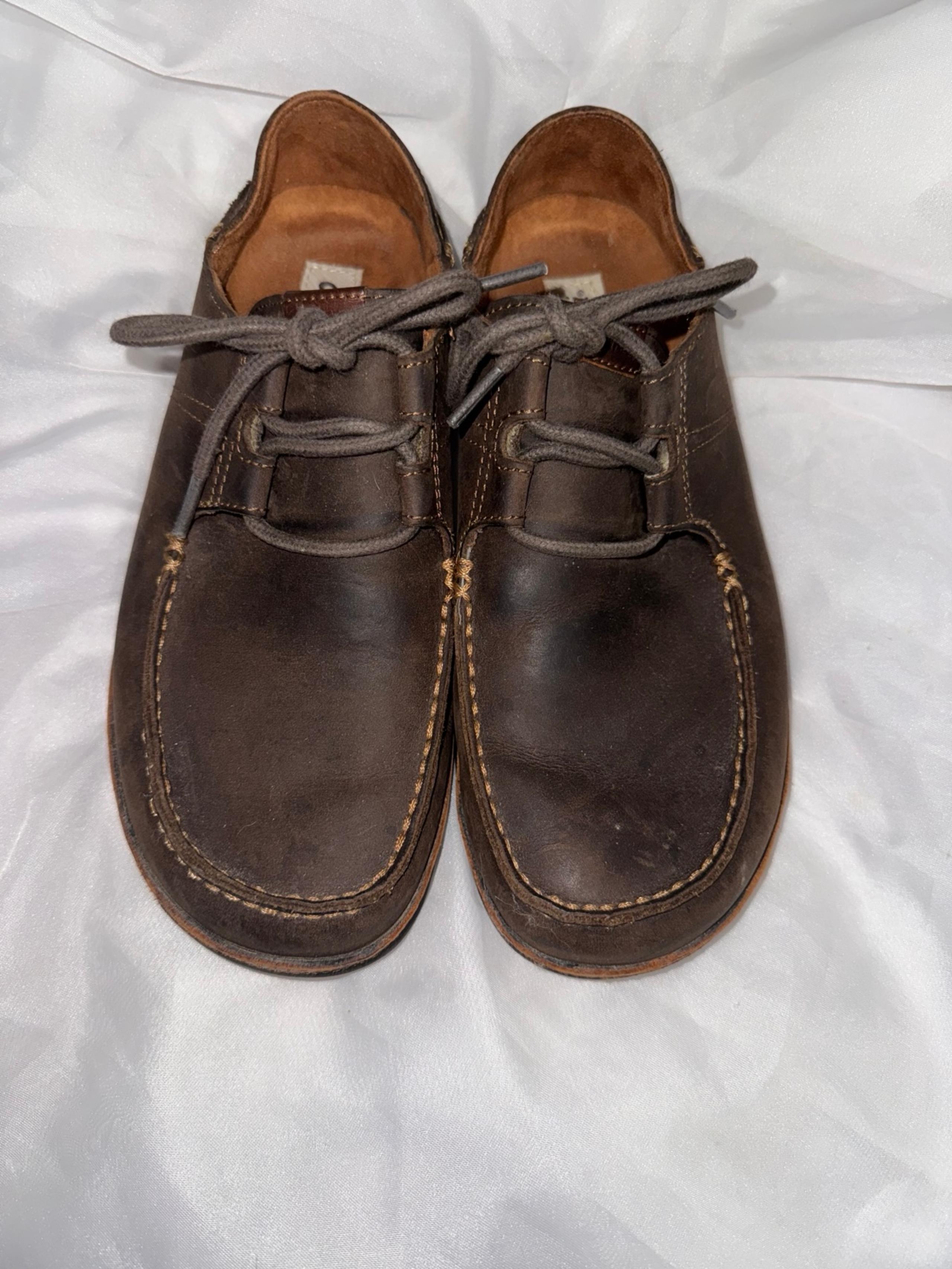 Olukai Ohana brown nubuck lace up men’s shoes size 8 EUC