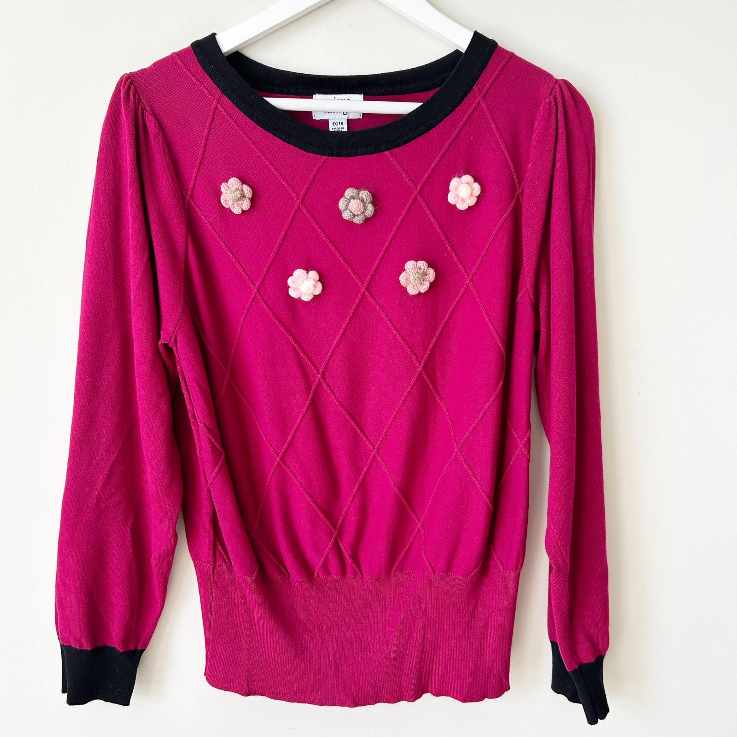 Unique Vintage Sweater Size 1X/16 Plus Knit Pullover Rosette Floral Applique