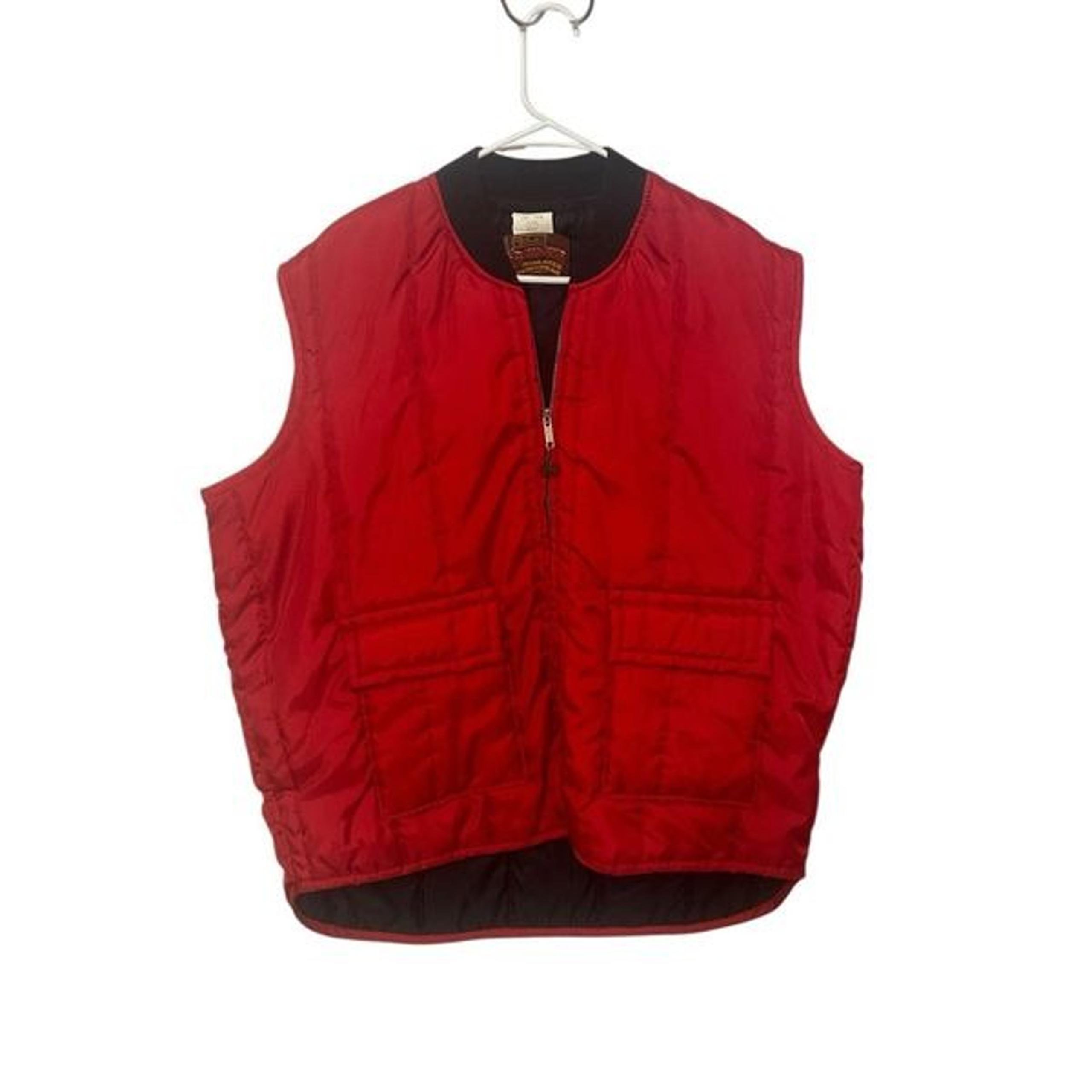 Vintage Walls Blizzard Pruf Red Men’s Vest XXL Insulated Outerwear Chest 50- 52