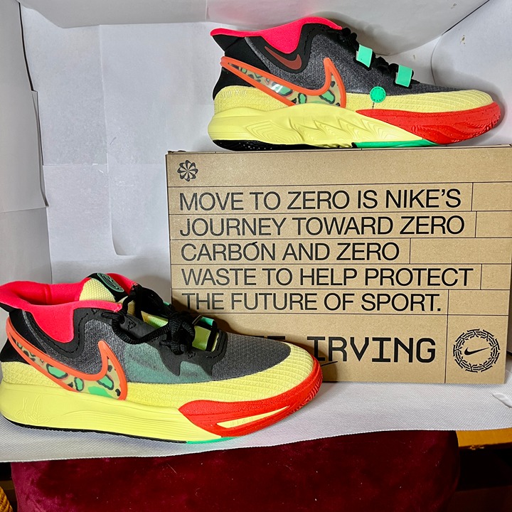 Nike Kyrie 8 GO Black Lemon Chiffon SZ 7Y NIB