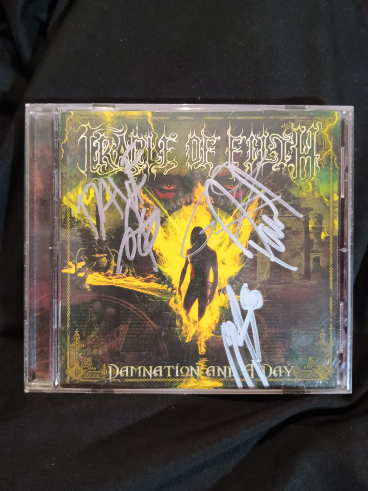 Cradle of Filth signed CD by 4 memebers Dani Filth
