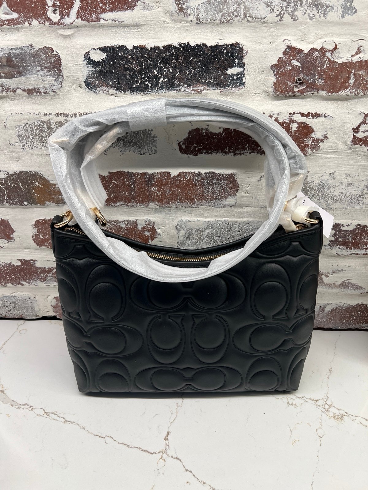 Coach Laurel Shoulder Bag In Signature Leather Black CZ178 - detail